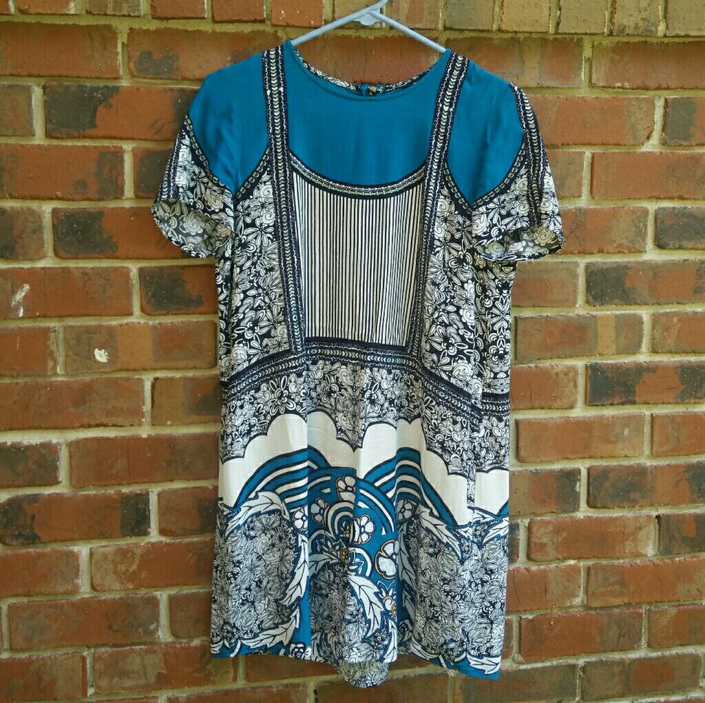 Unique 20s Art Deco Express Patterned Dress